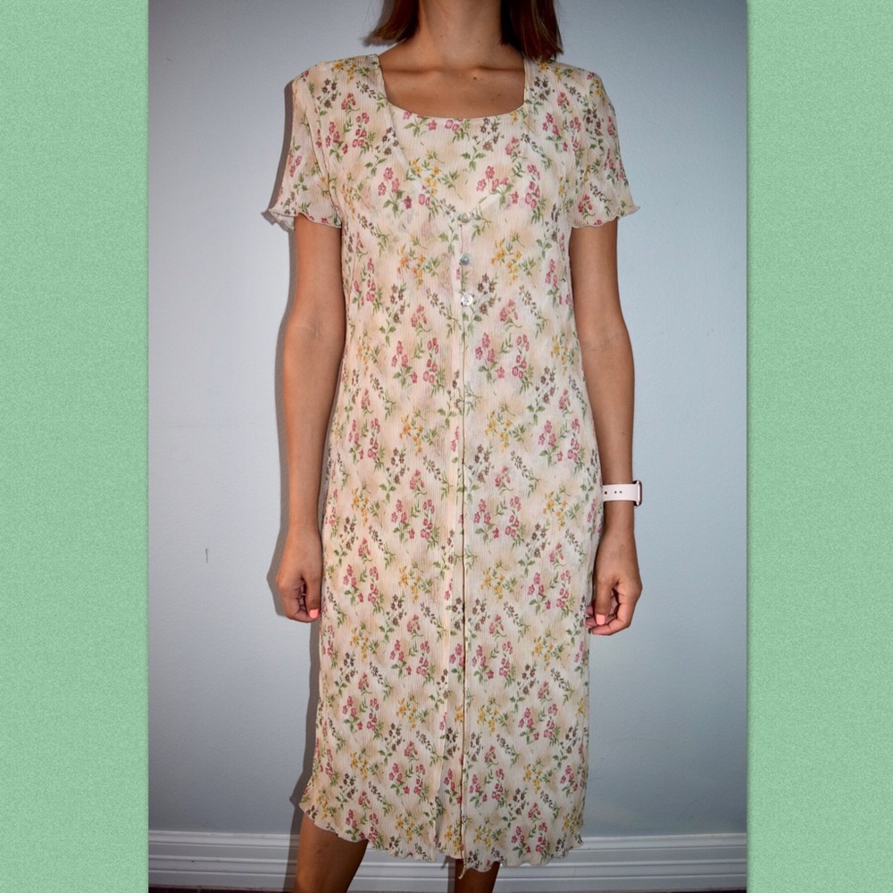 90’s textured floral midi dress